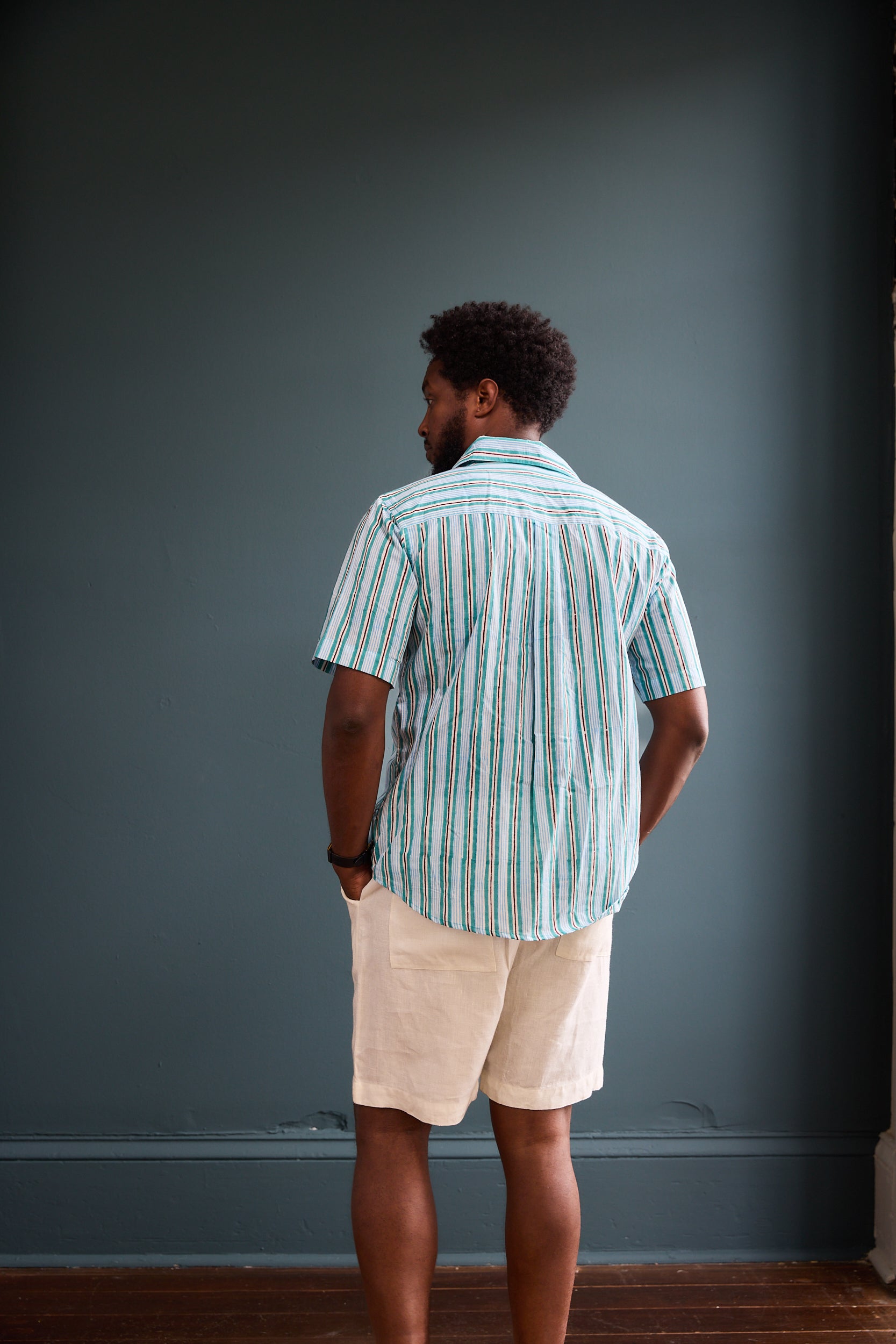 Classic Men's Short Sleeve Button Down