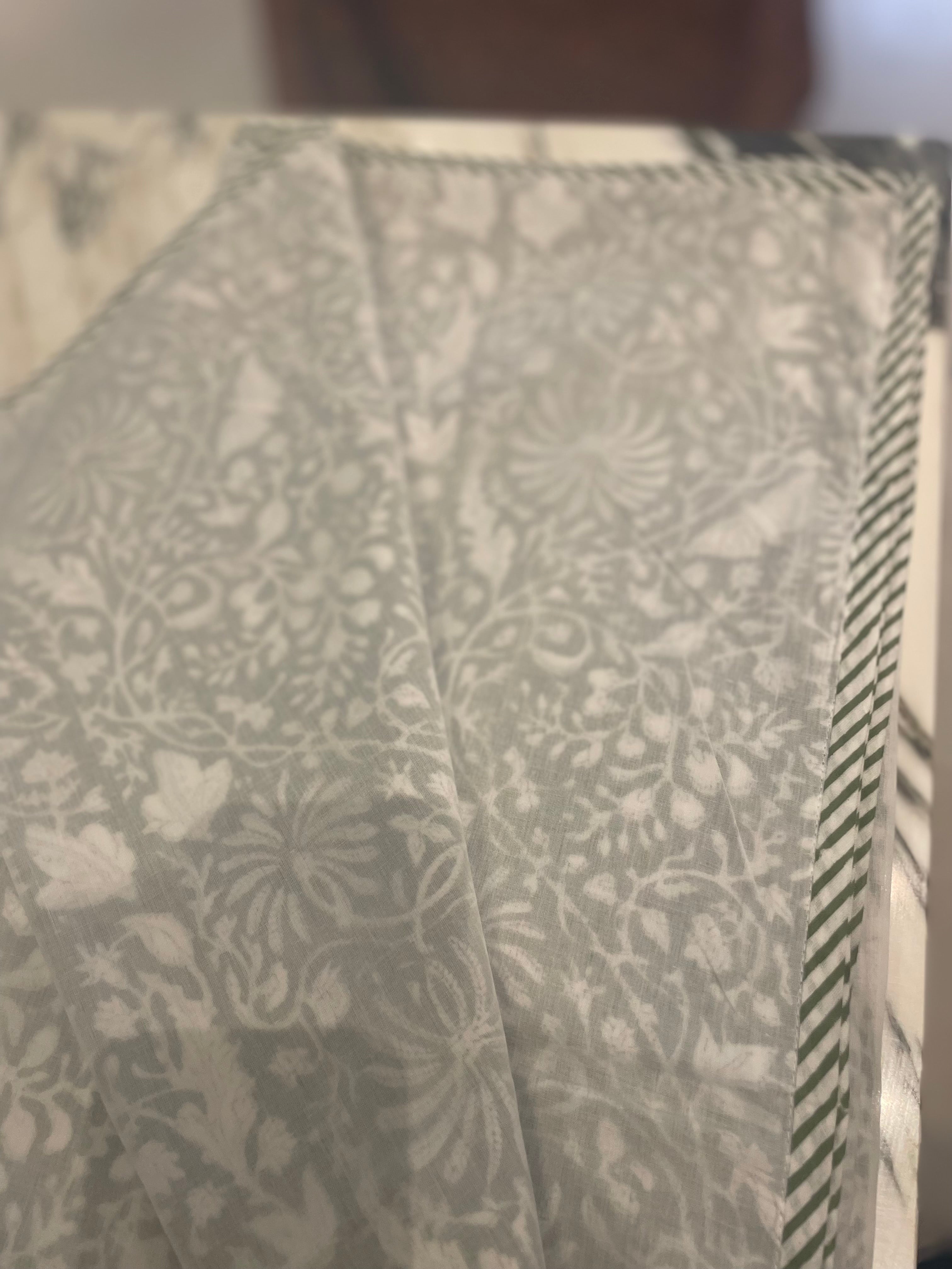 Muslin Dohar Queen Blanket