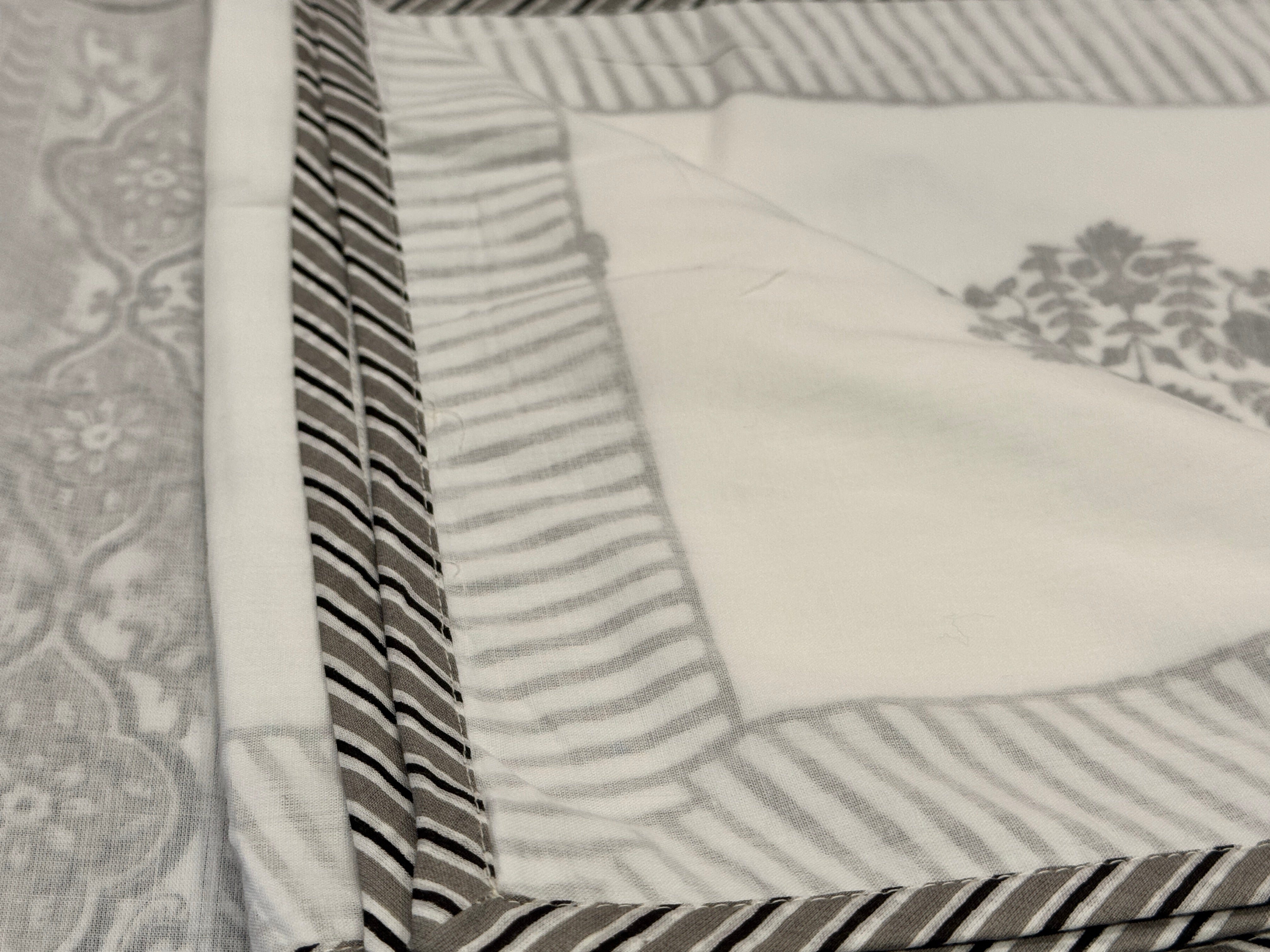 Muslin Dohar Throw Blanket