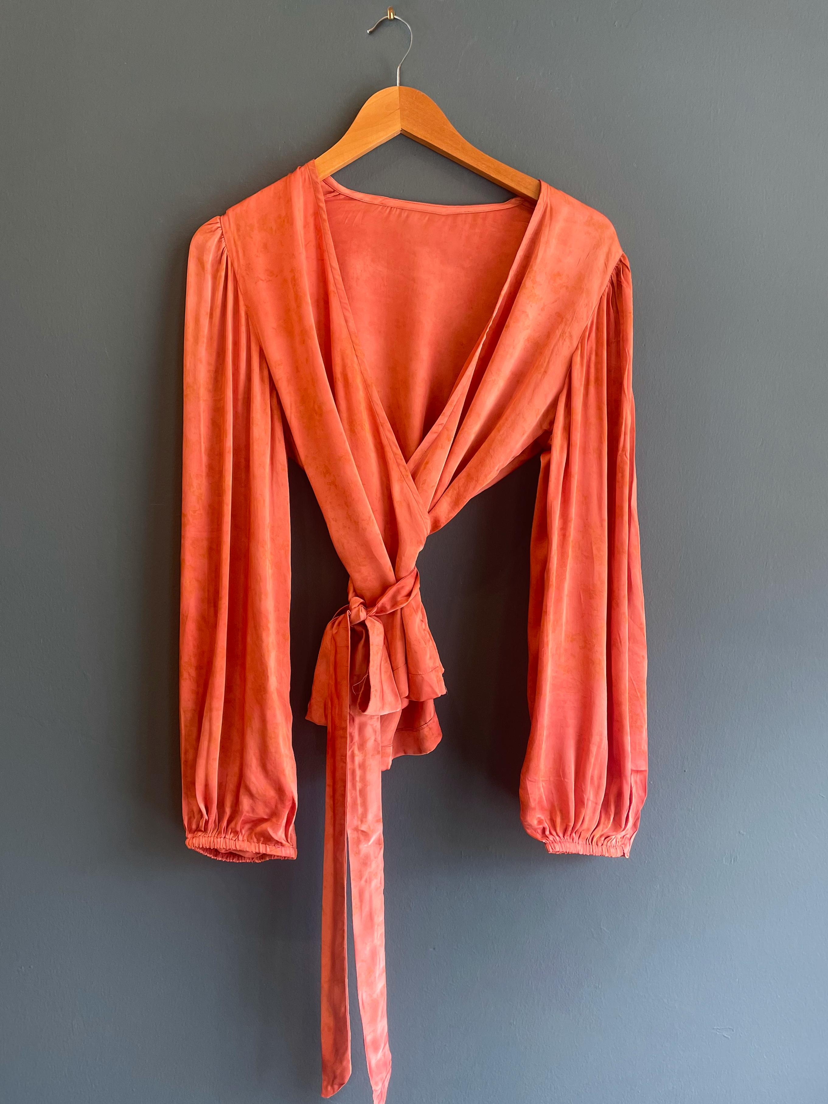 Pari Wrap Top