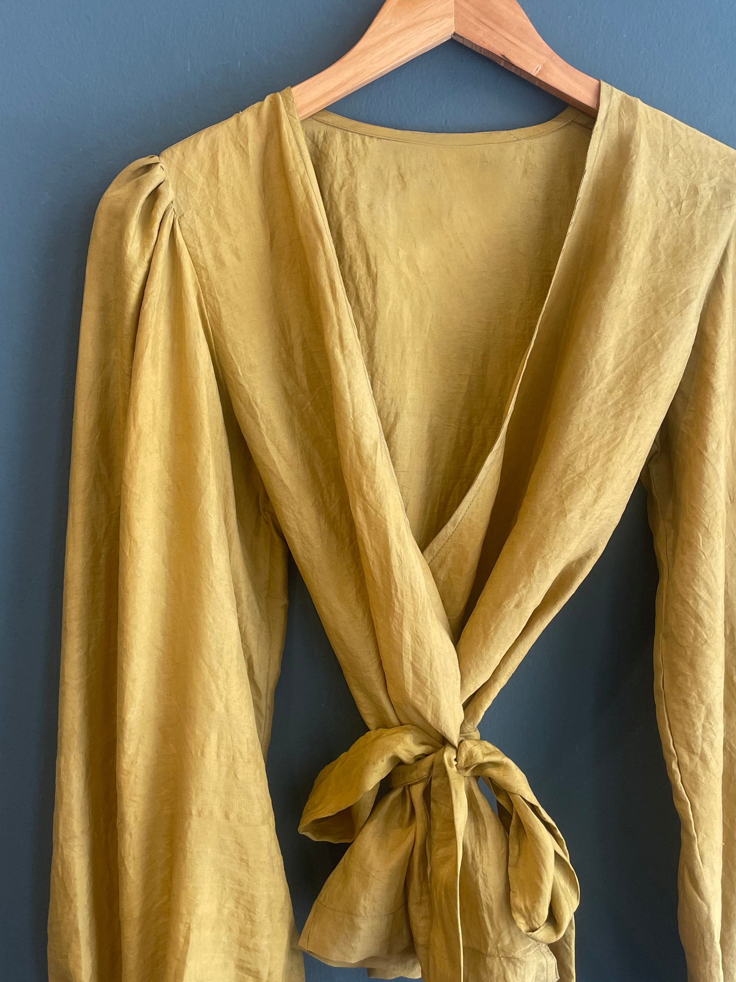Pari Wrap Top