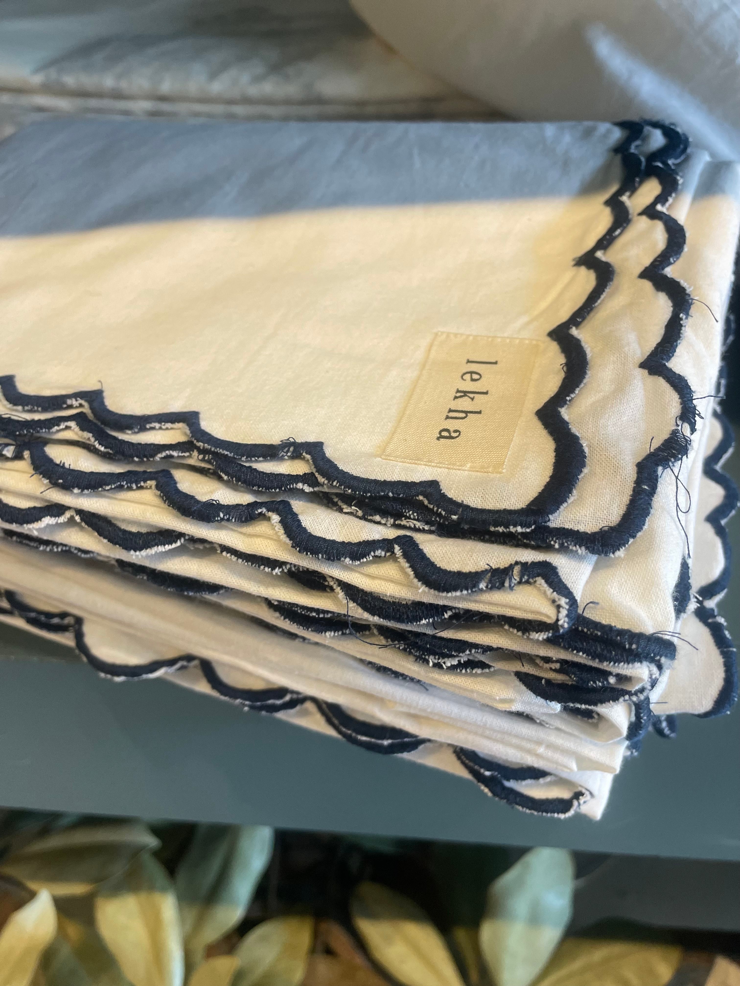 White Scallop Tablecloth