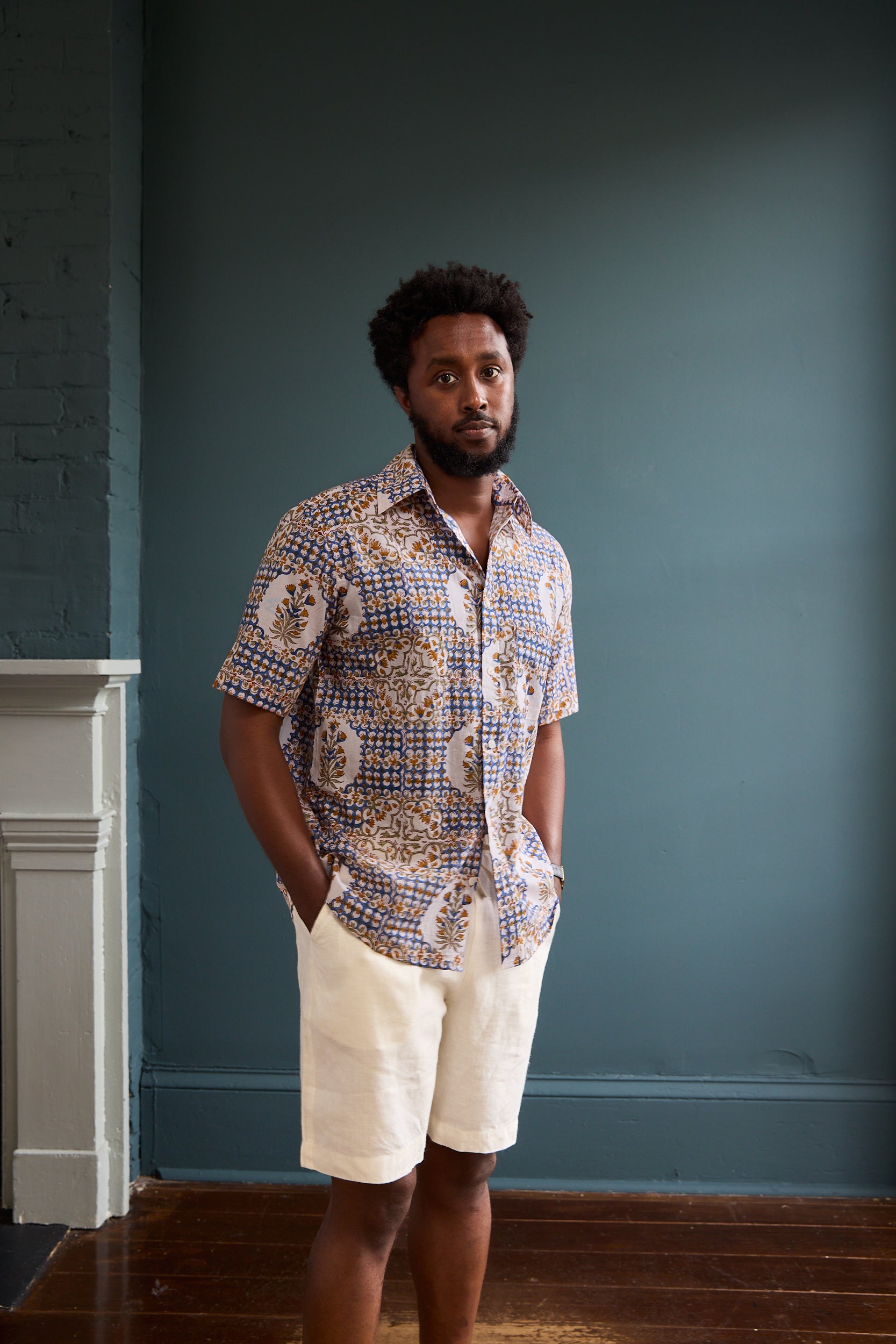 Classic Men's Short Sleeve Button Down