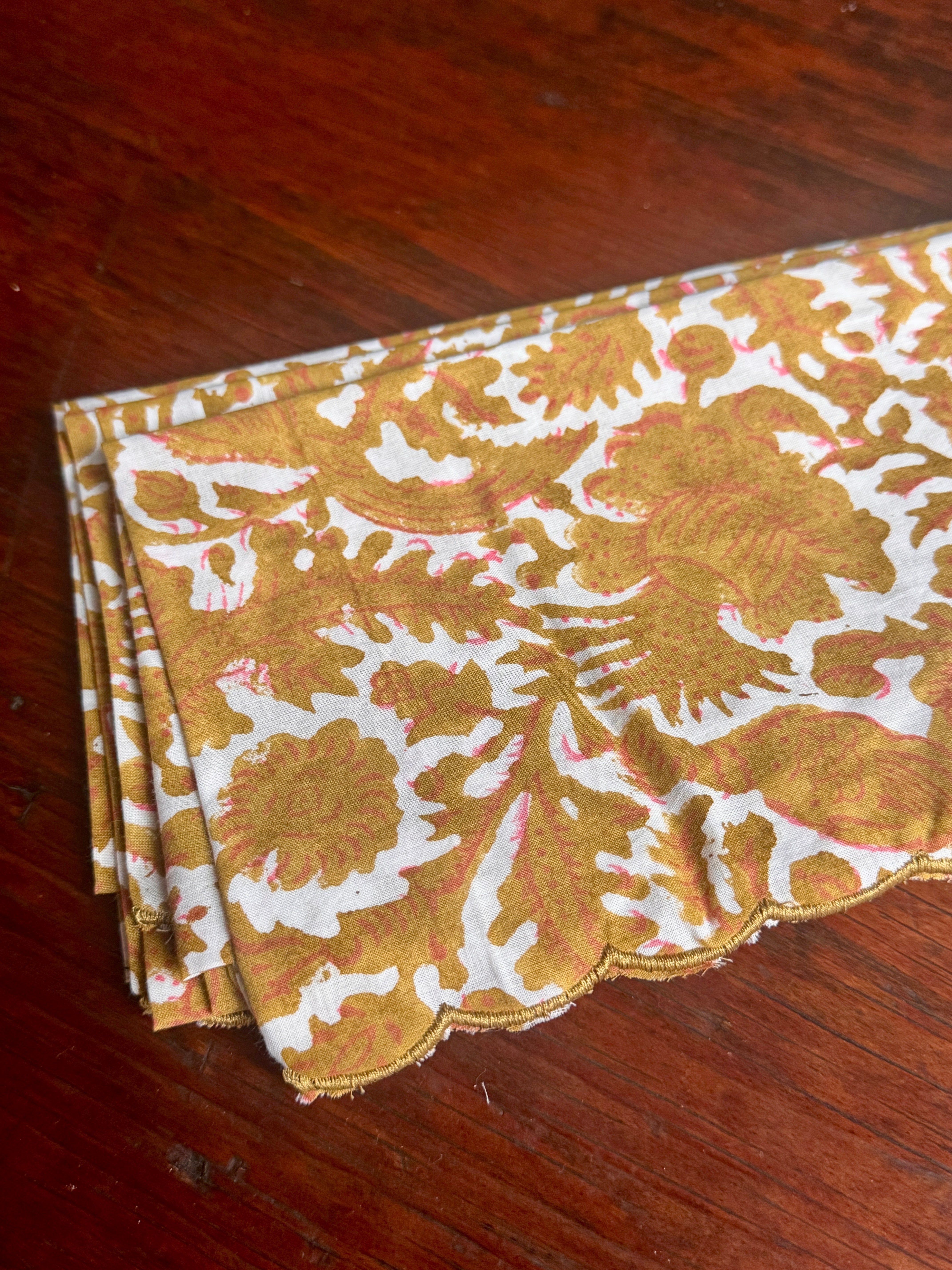 Mustard Scallop Napkin