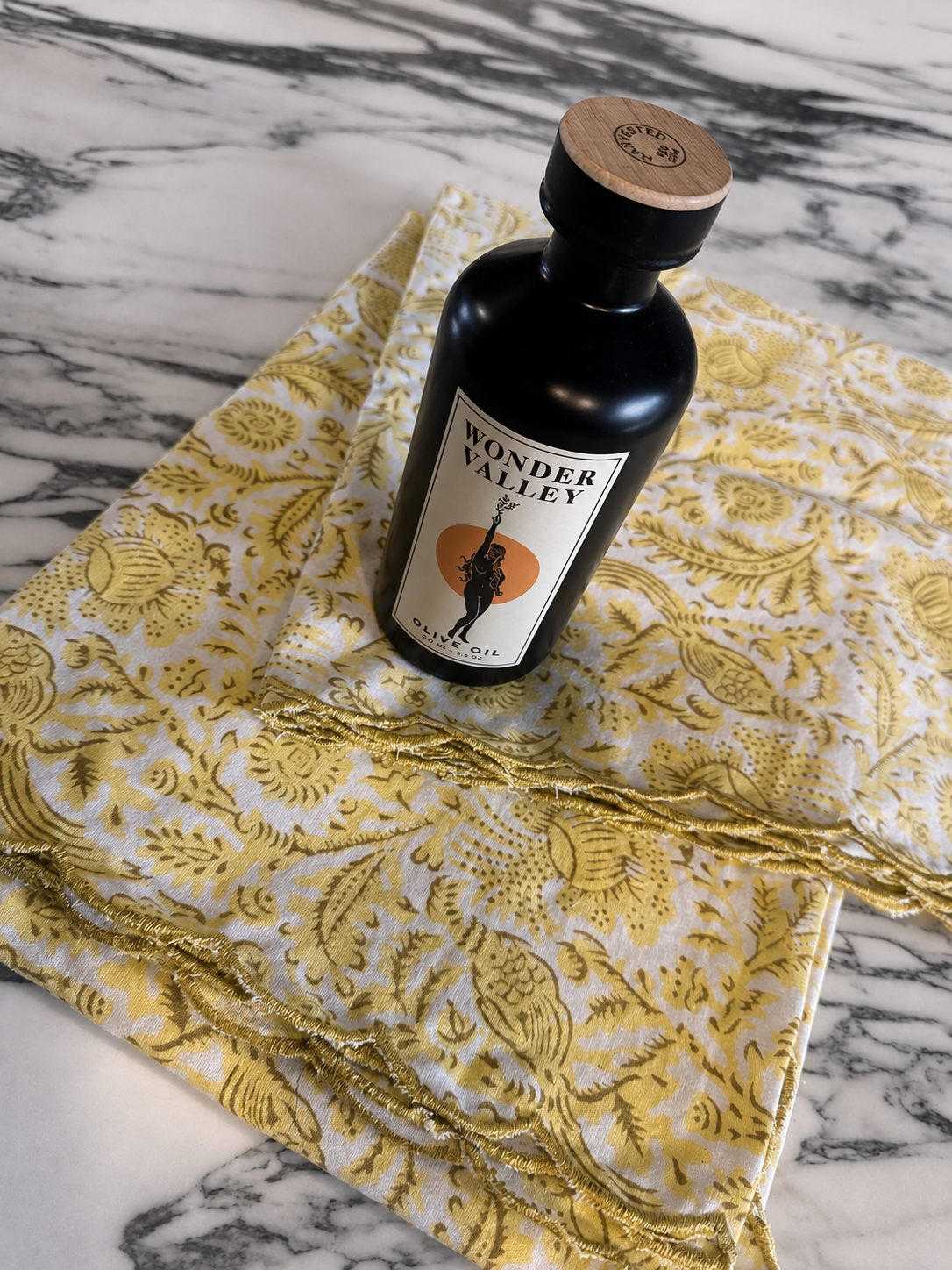 Lemon Scallop Tablecloth