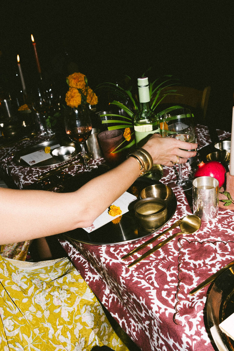 Brick Scallop Tablecloth | Brick