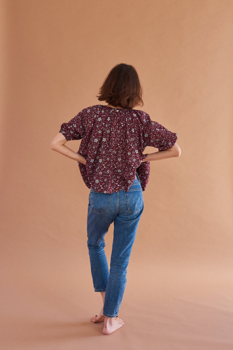 Tamboo Top with elasticized balloon sleeves, handmade in India.