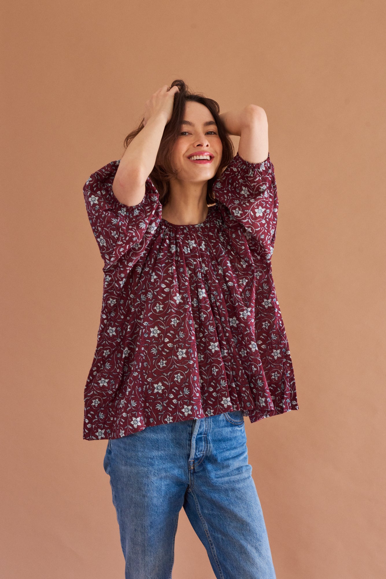 Tamboo Top with elasticized balloon sleeves, handmade in India.